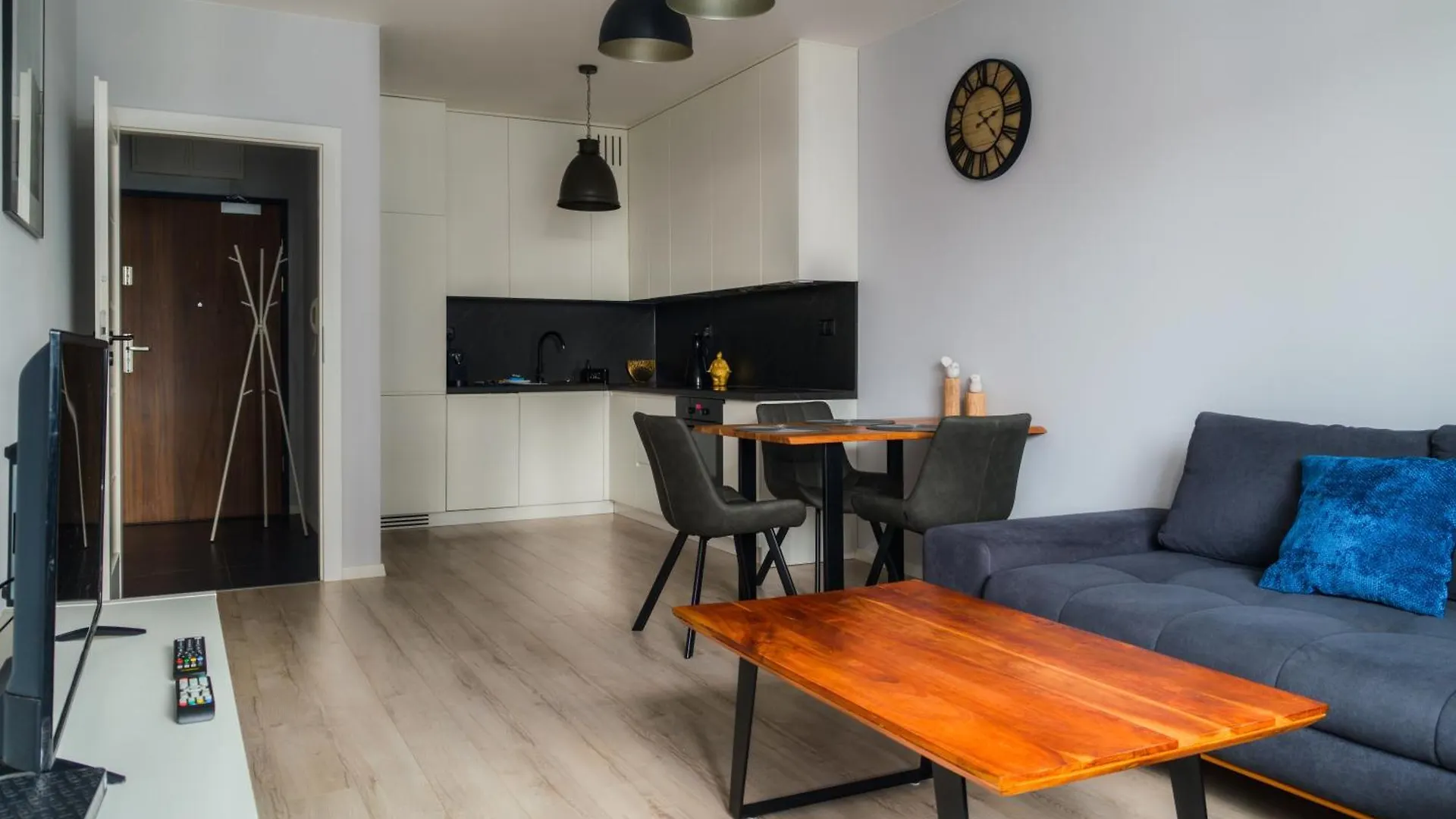 Wroclaw Urban Chic Apartment